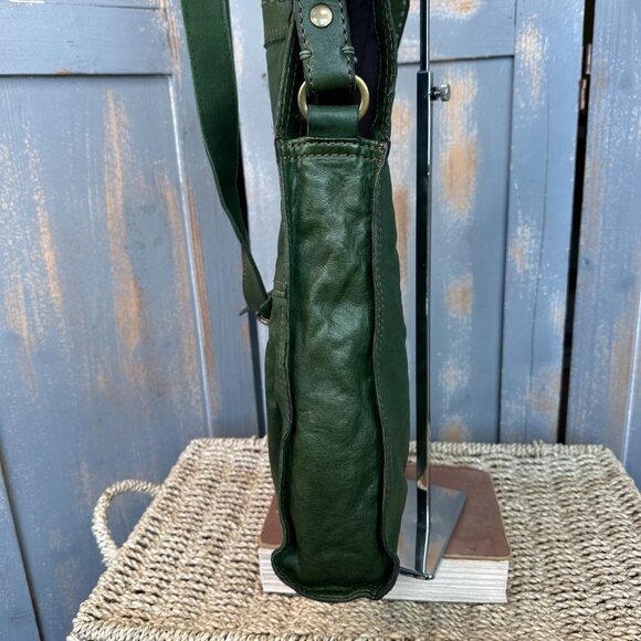 Lucky Brand Abbey Road Foldover Convertible Crossbody Green - Picture 6 of 16
